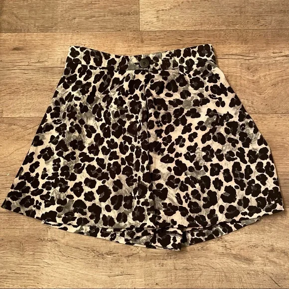 NET Zara cheetah leopard print satin skort/shorts in blue - Picture 8 of 12